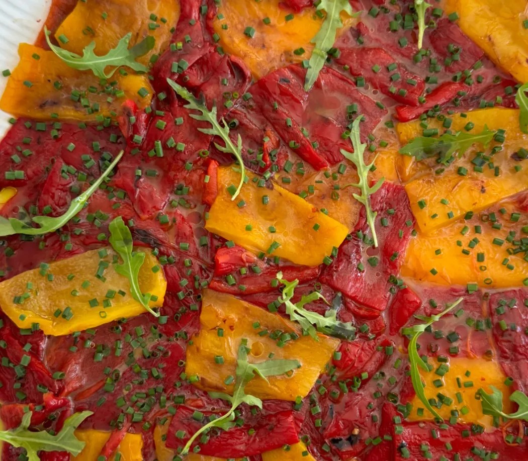 Image alt description