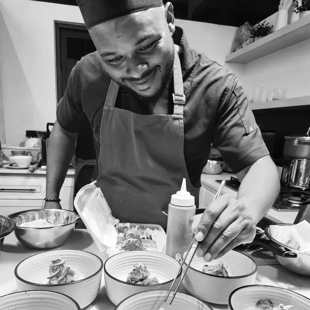 Image alt description