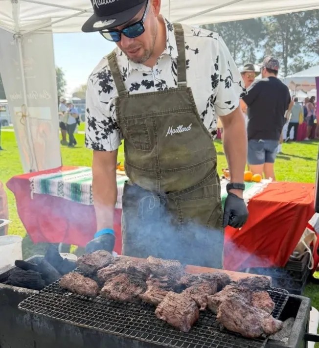 Image alt description