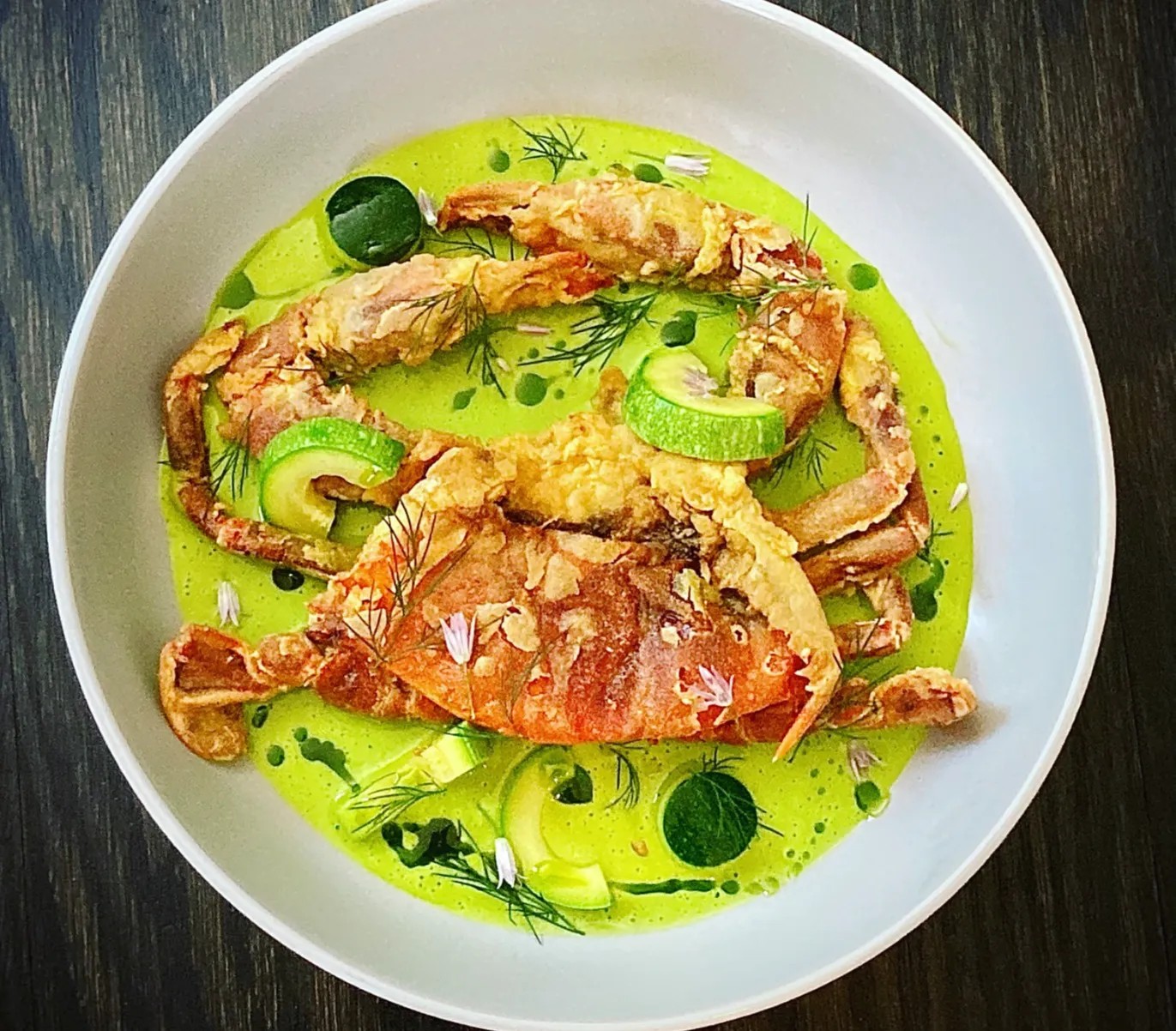 Image alt description