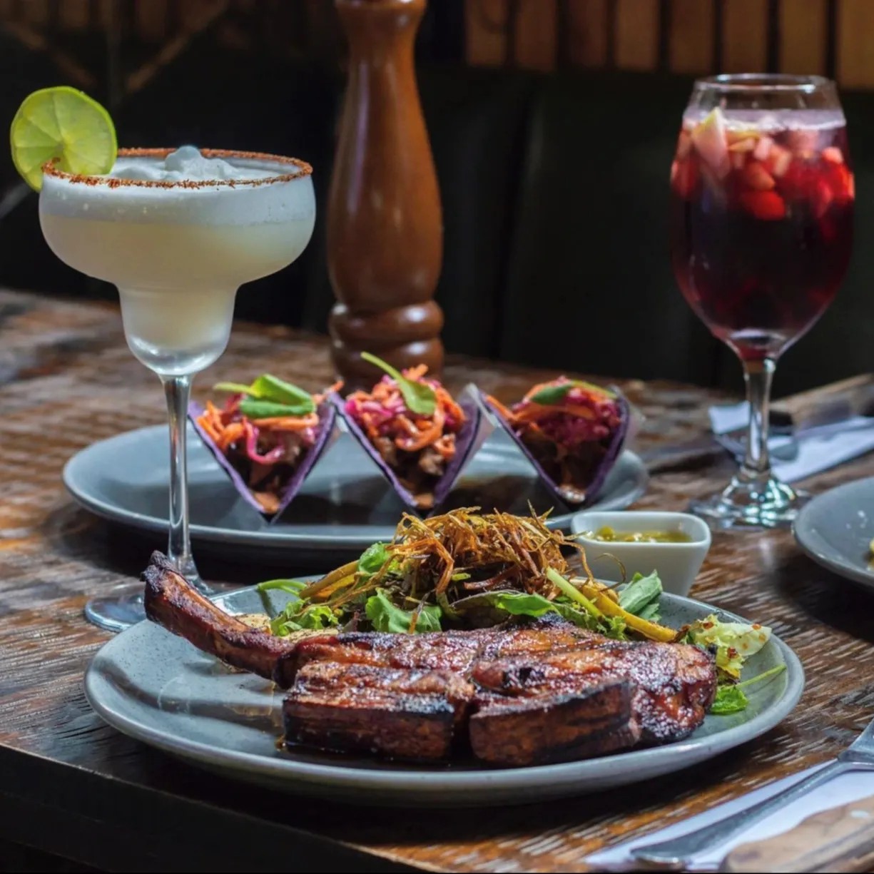 Image alt description