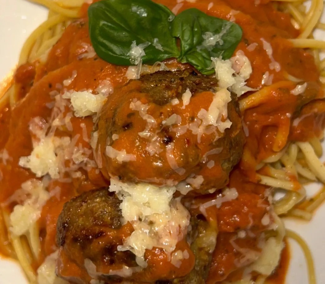 Image alt description