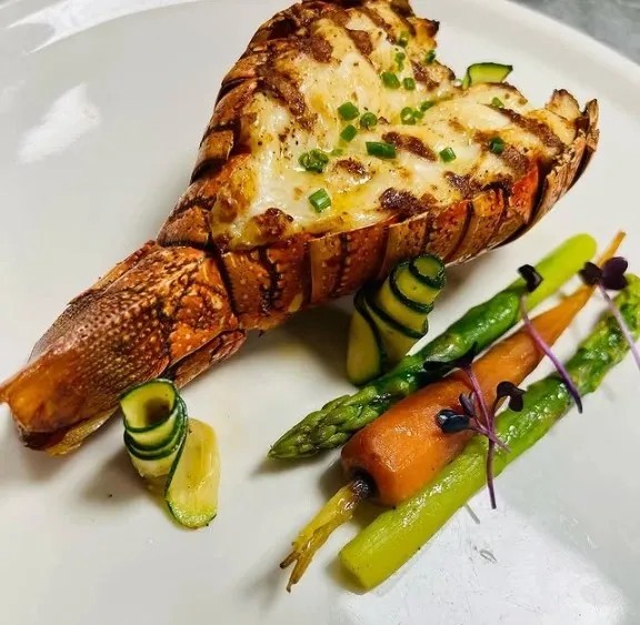 Image alt description