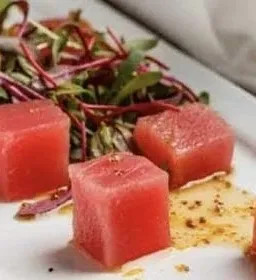 Image alt description