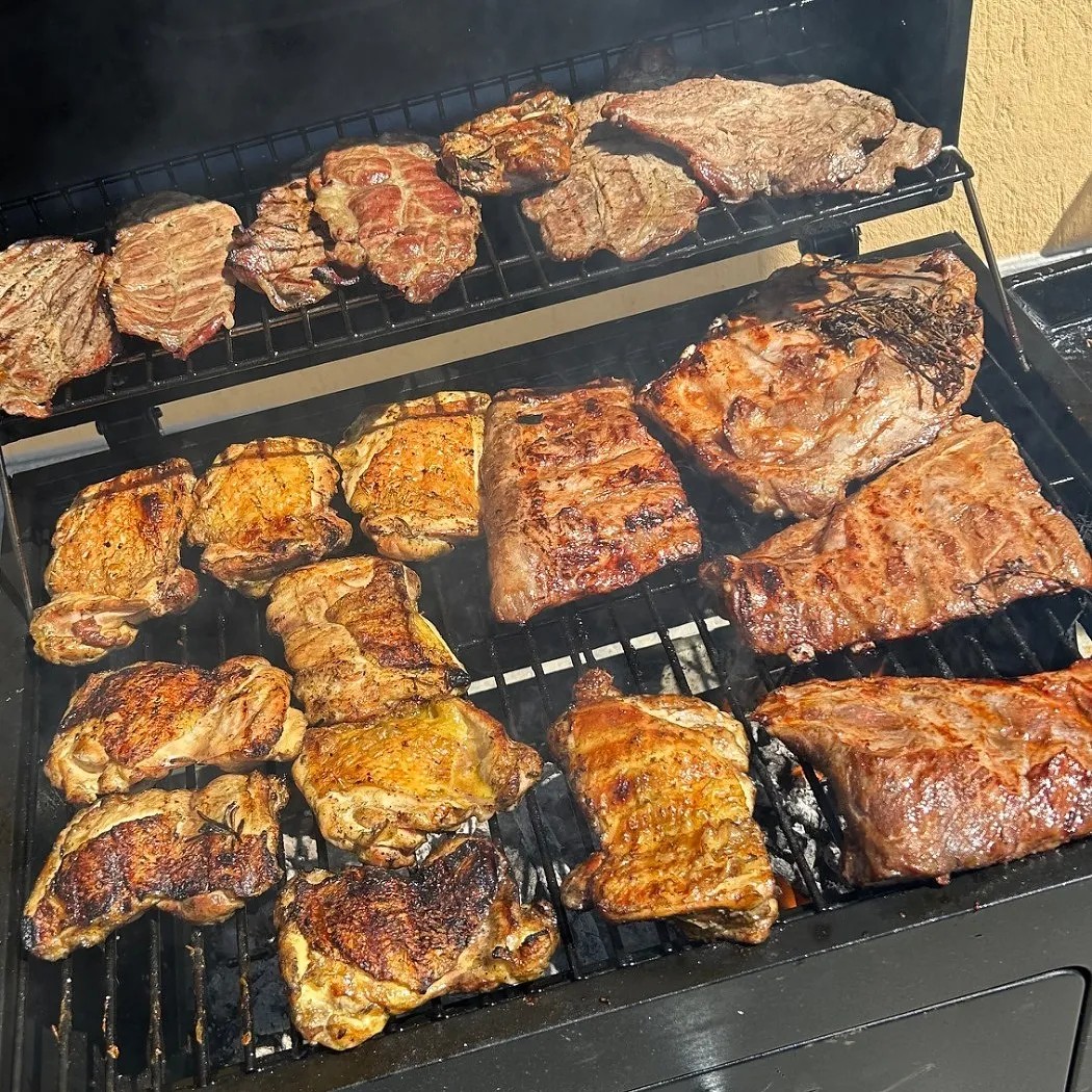 Image alt description