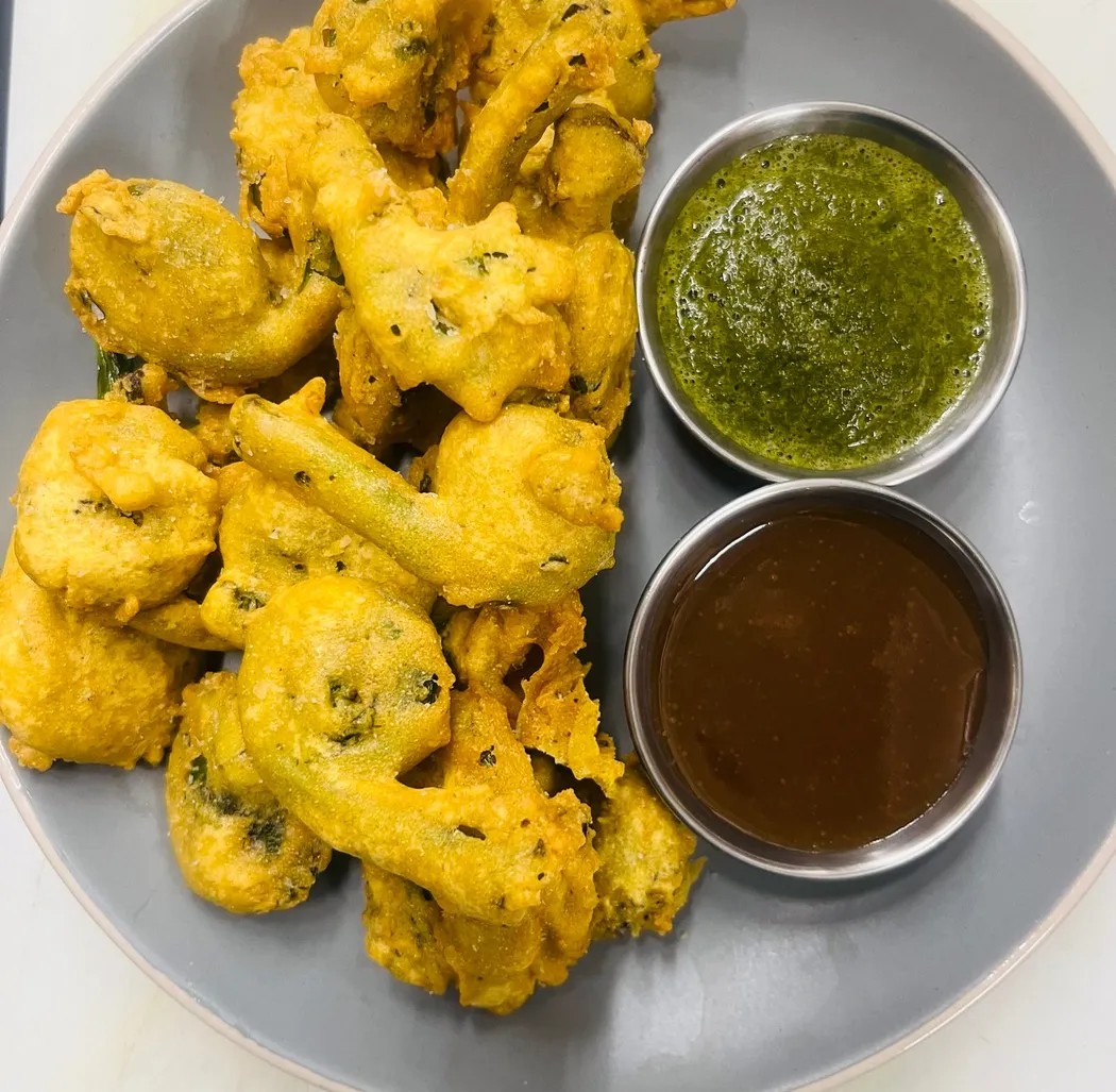 Image alt description