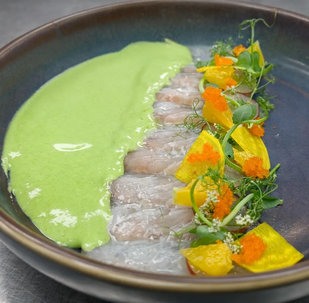 Image alt description