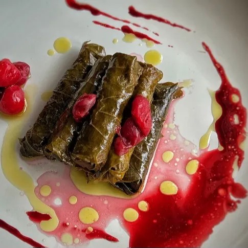 Image alt description