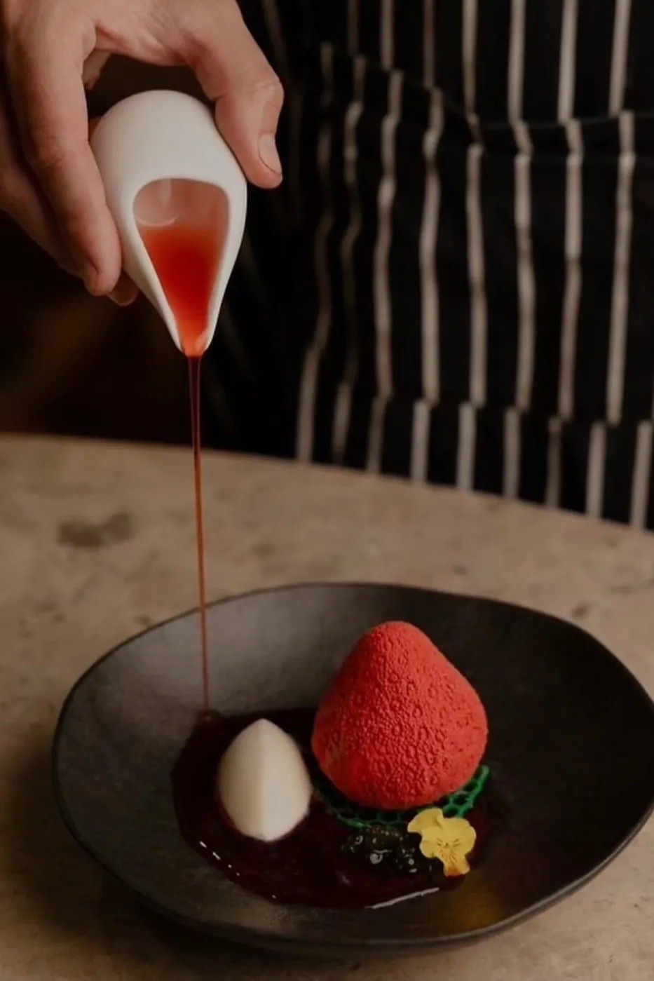 Image alt description