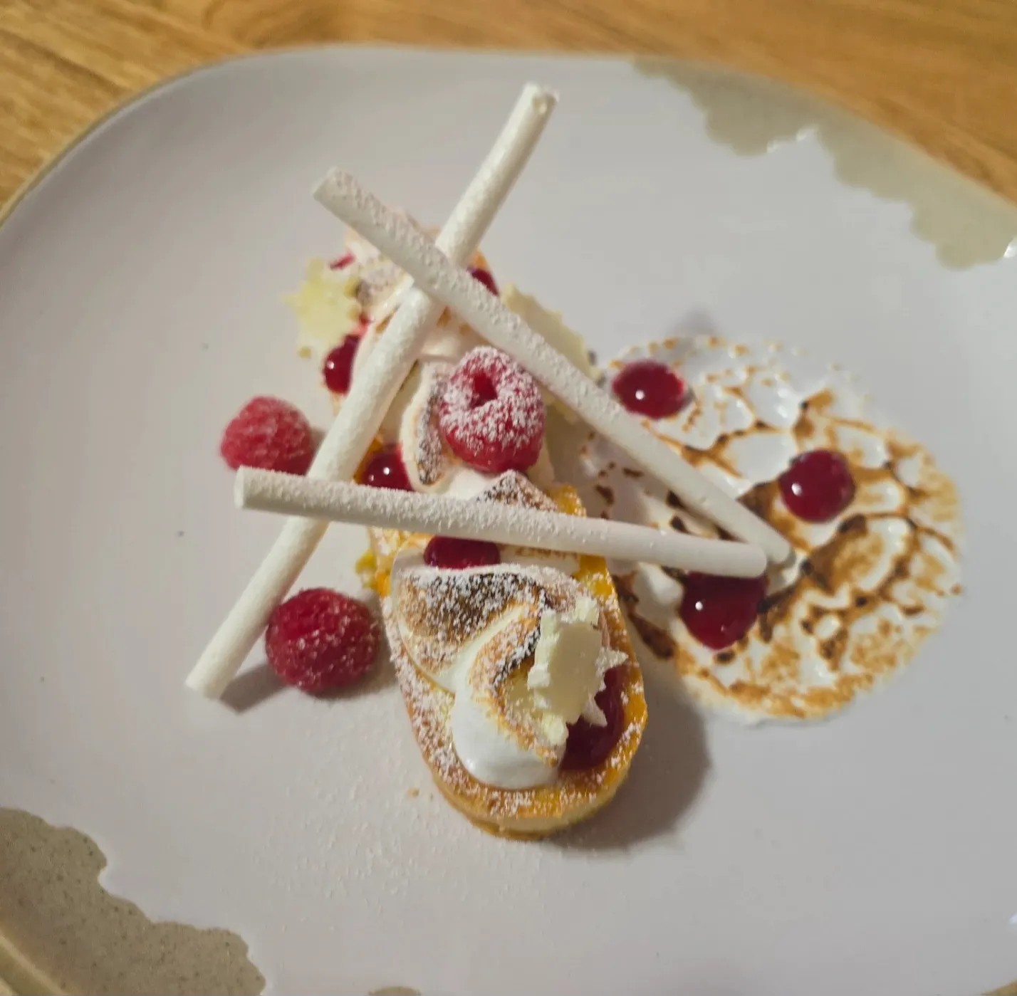 Image alt description