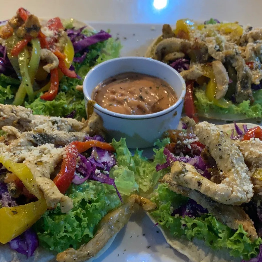 Image alt description