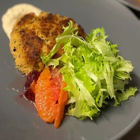 Image alt description