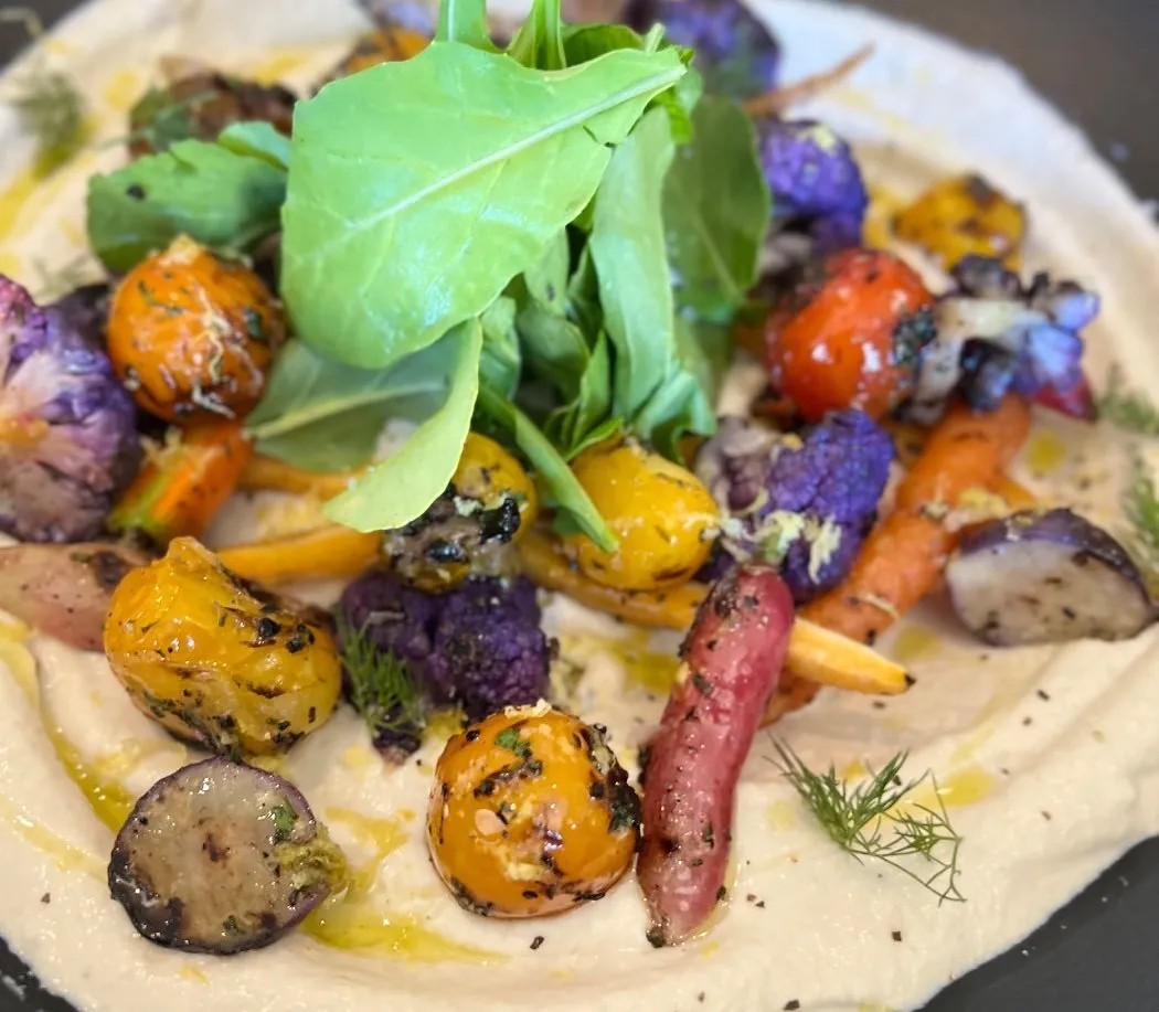 Image alt description