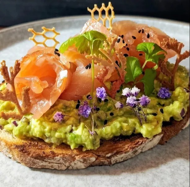 Image alt description