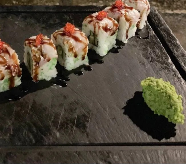 Image alt description