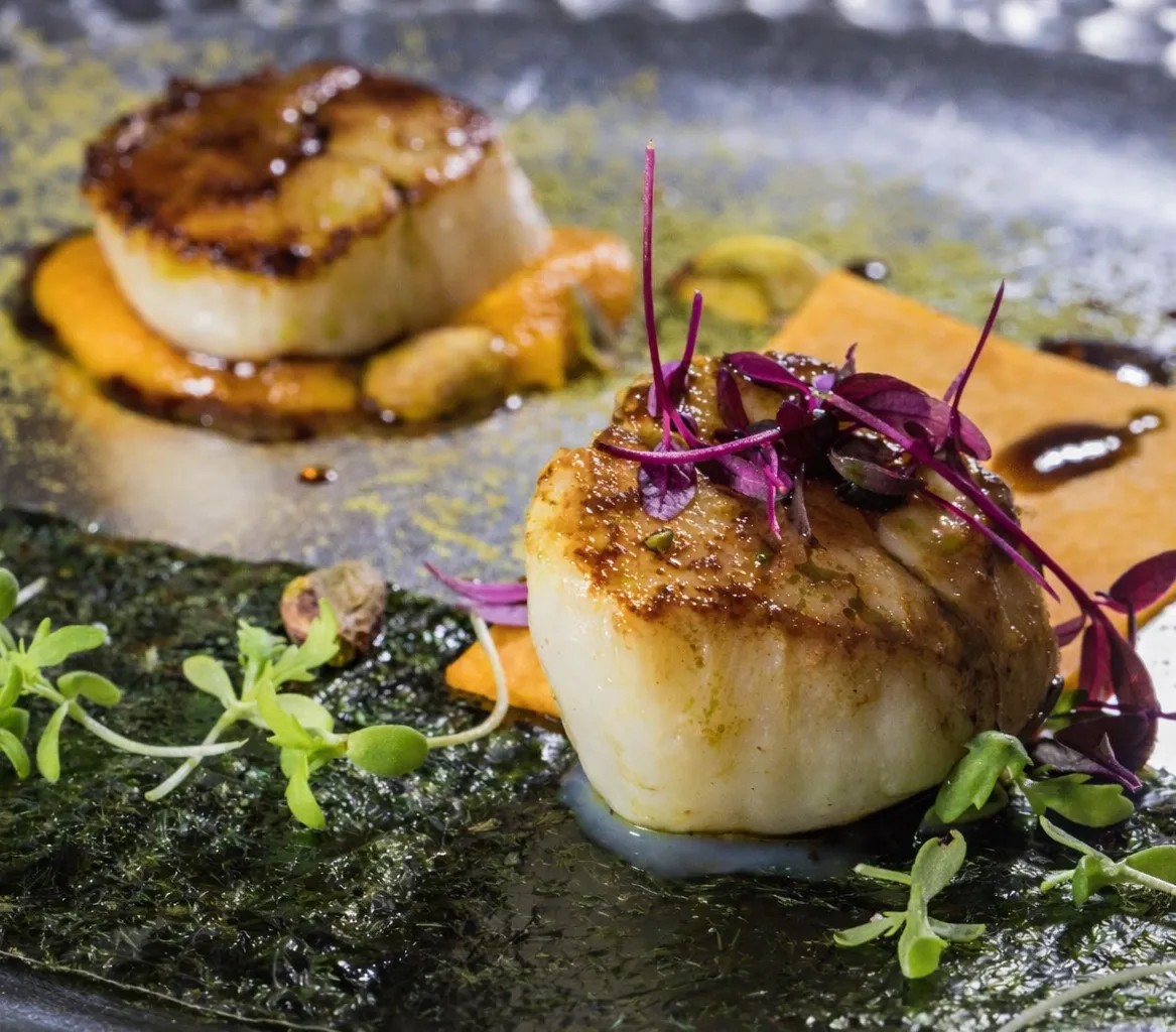 Image alt description