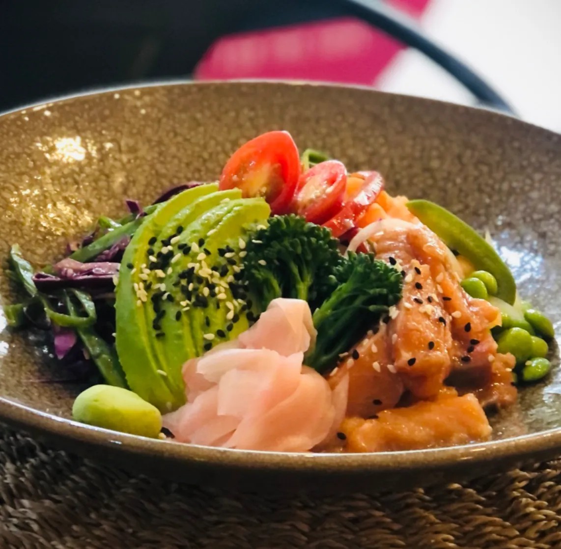 Image alt description