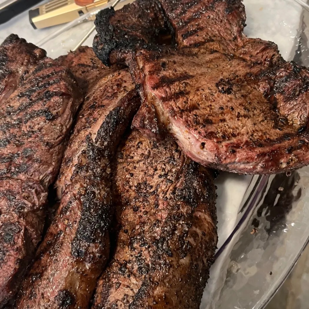 Image alt description