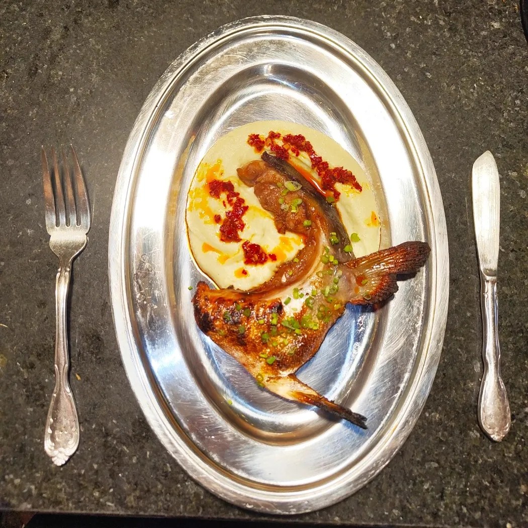 Image alt description