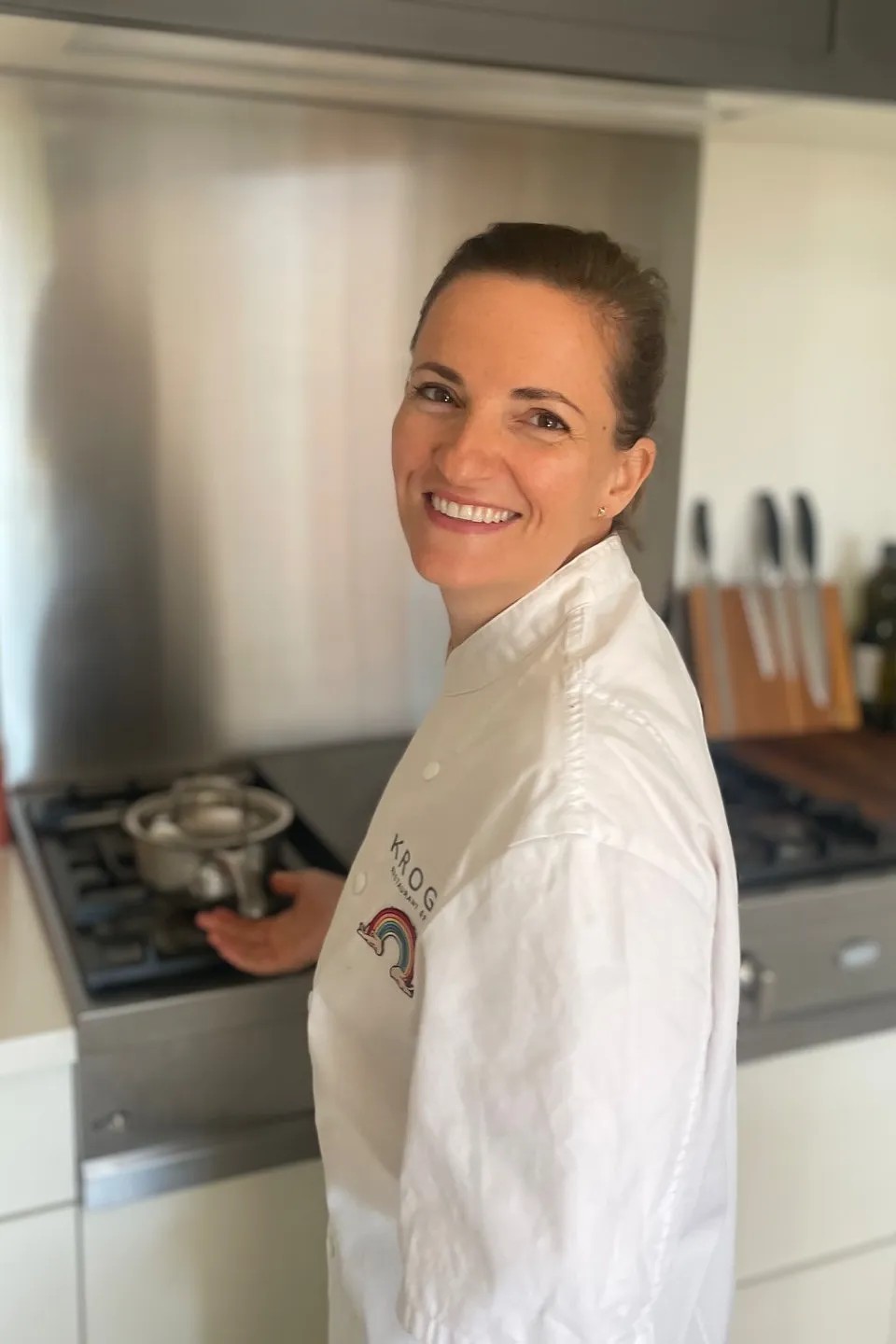 Image alt description