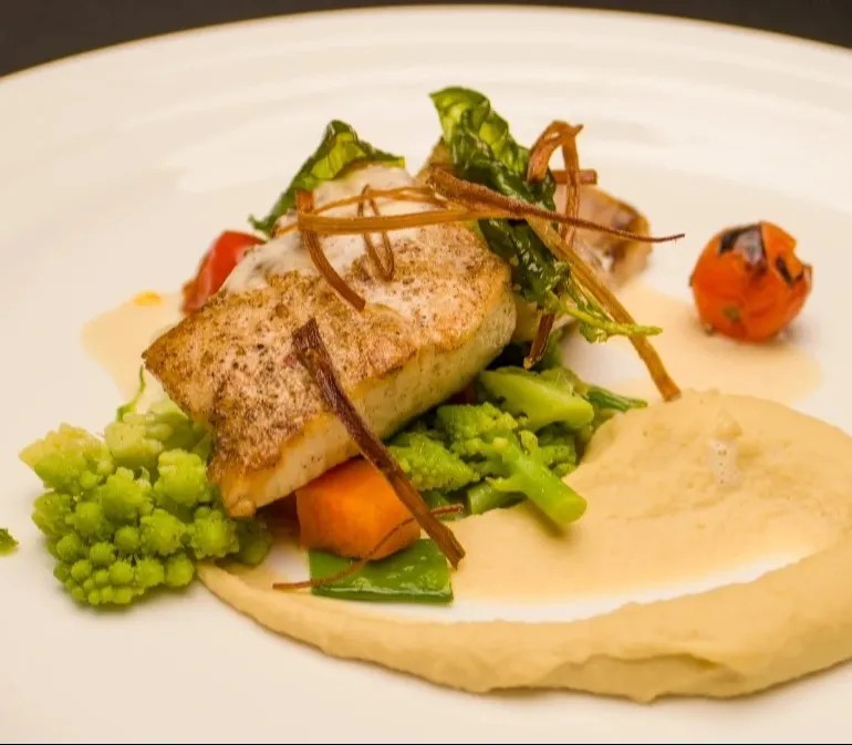 Image alt description