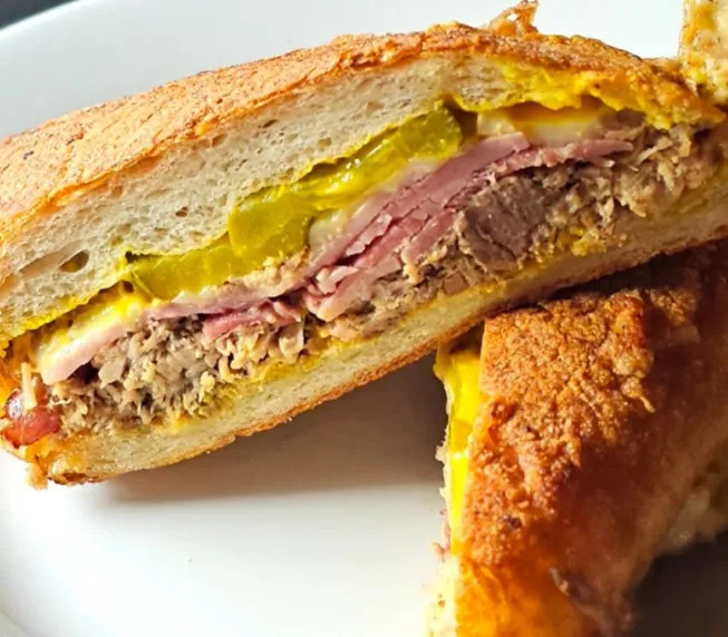 Image alt description