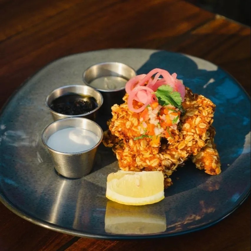 Image alt description