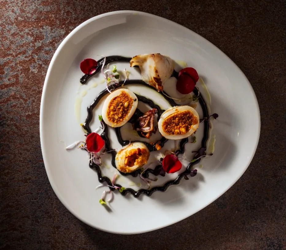 Image alt description