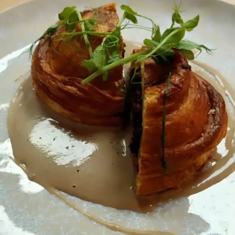 Image alt description