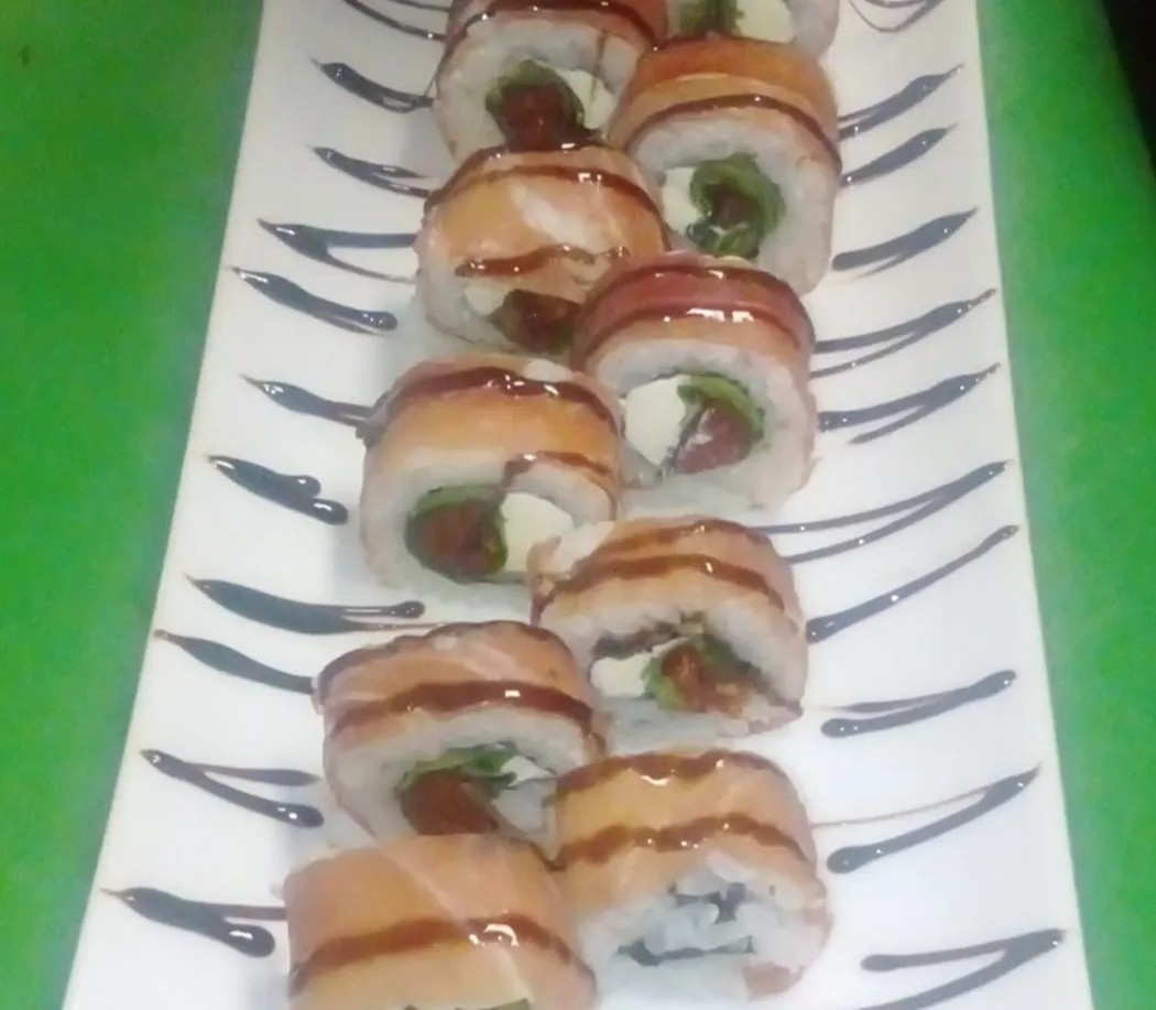 Image alt description