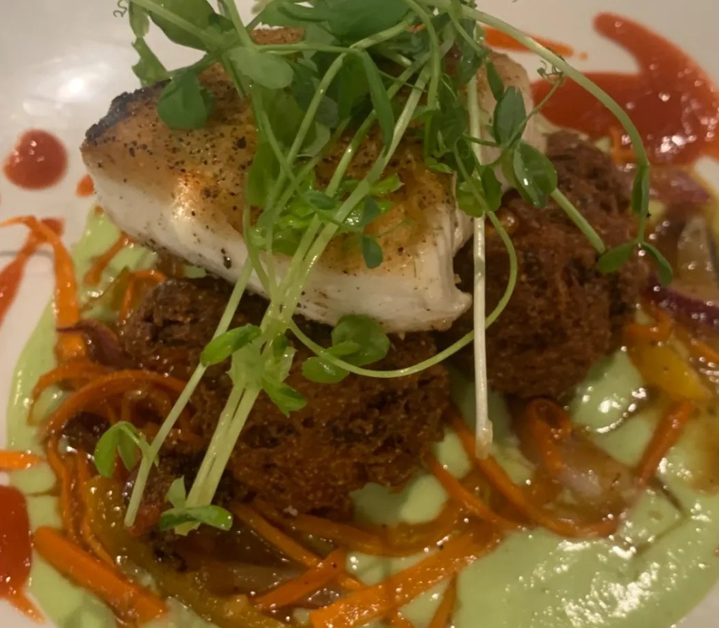 Image alt description