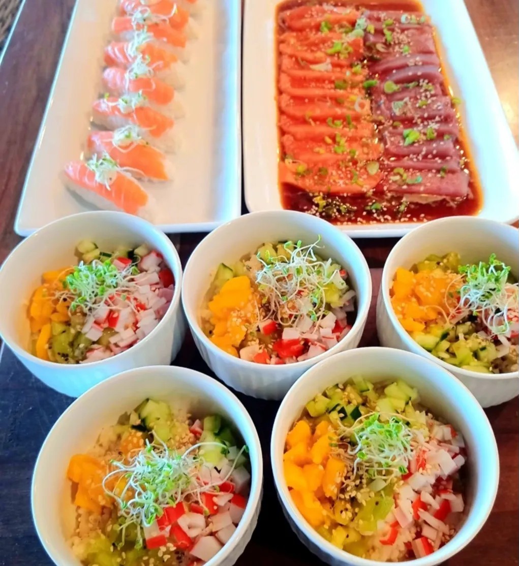 Image alt description