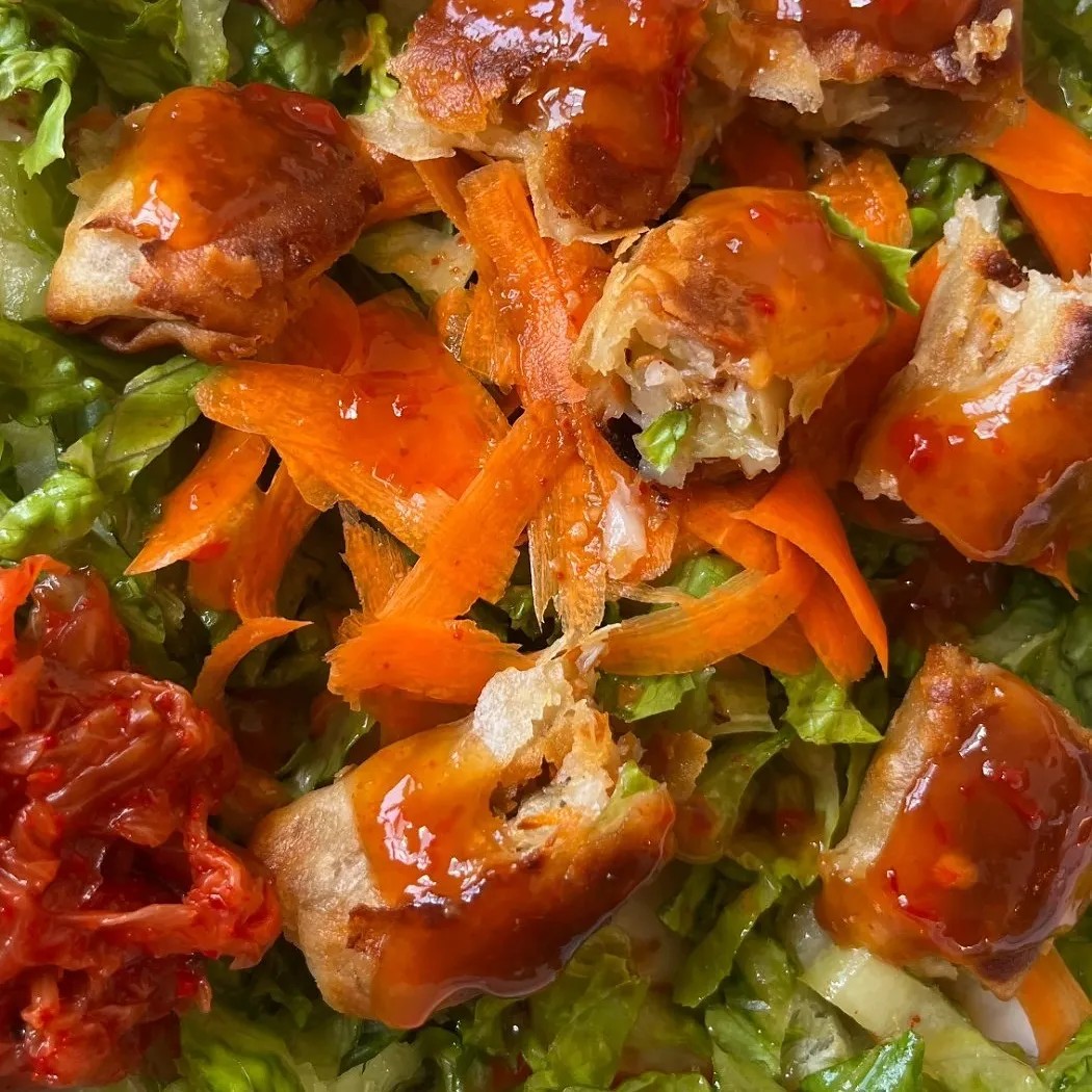 Image alt description