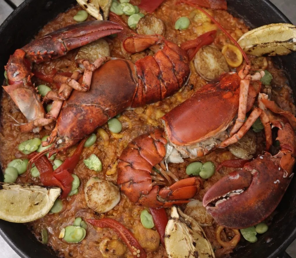 Image alt description