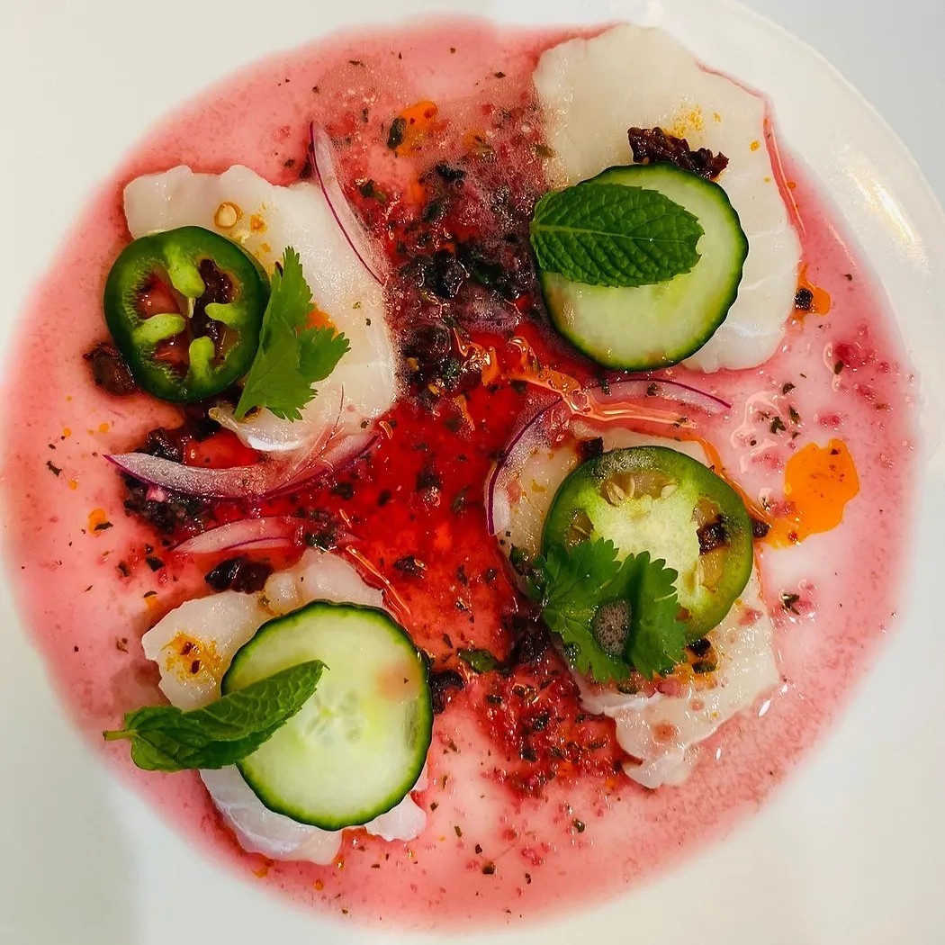 Image alt description