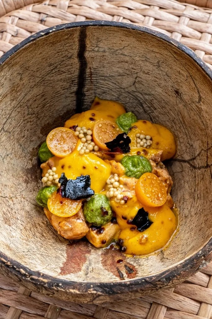 Image alt description