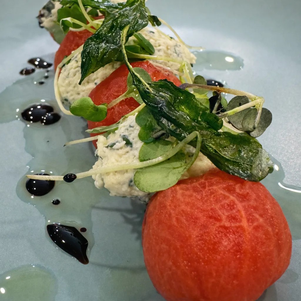 Image alt description