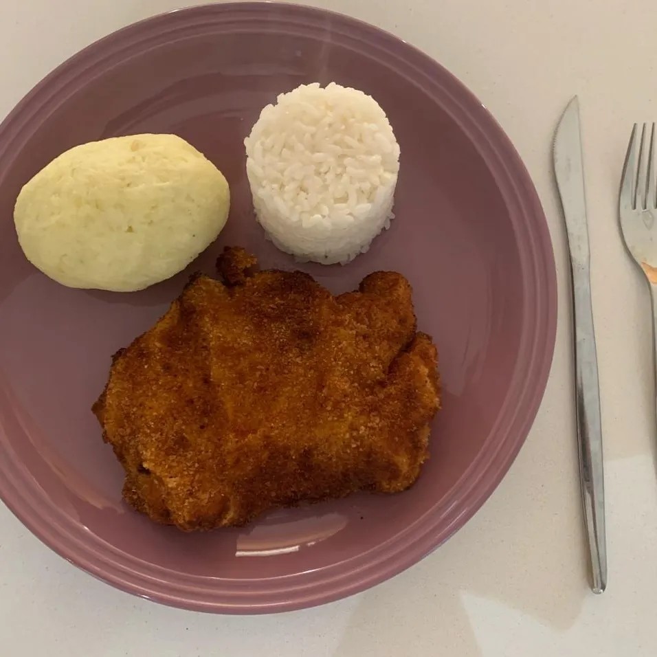 Image alt description