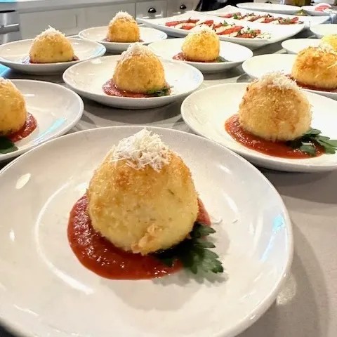 Image alt description