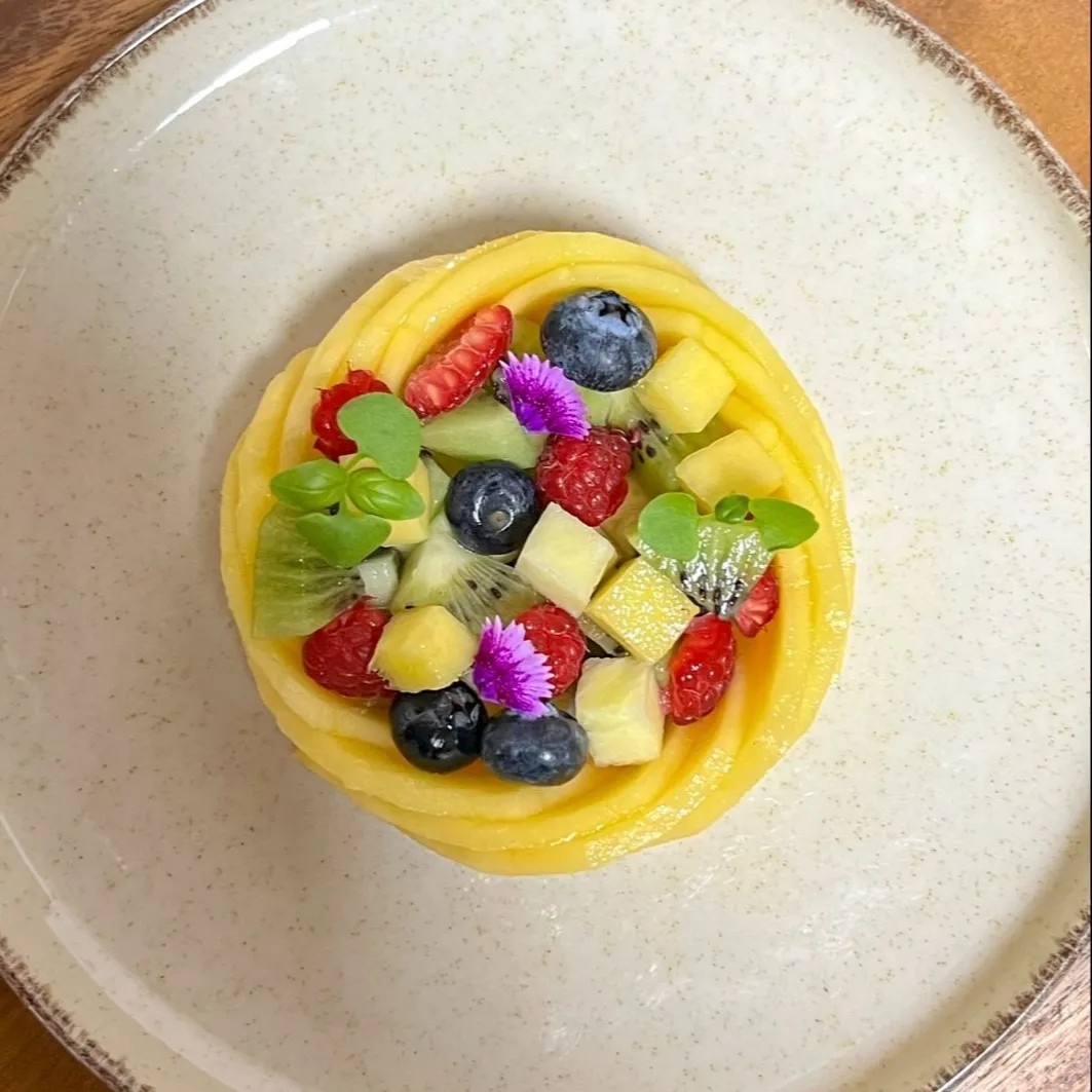 Image alt description