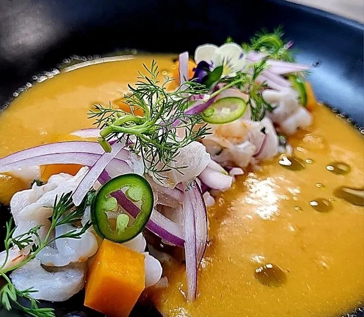 Image alt description