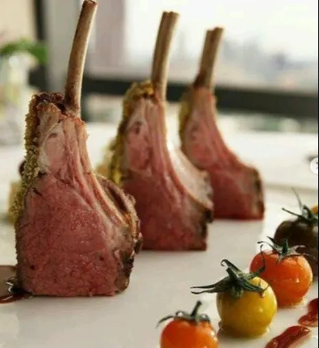 Image alt description