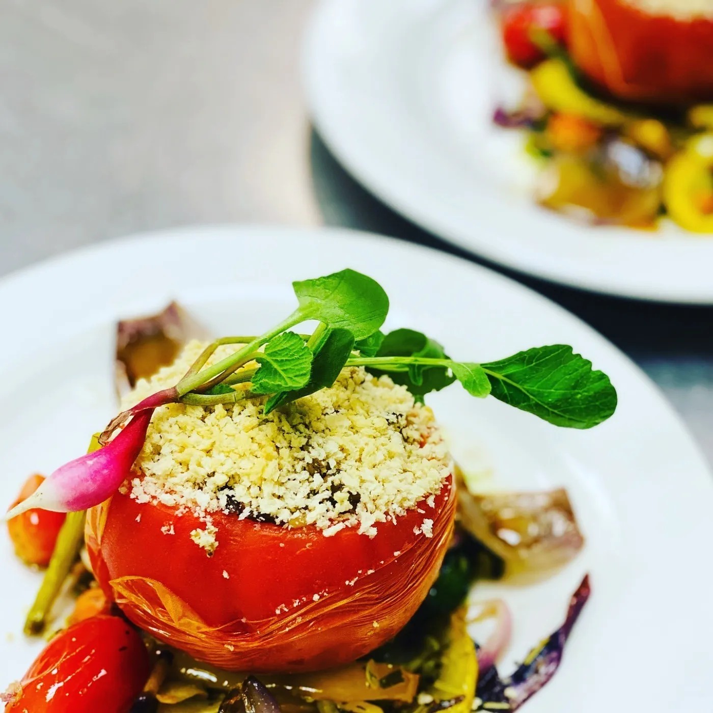 Image alt description