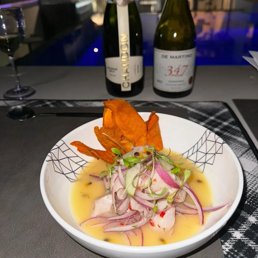 Image alt description