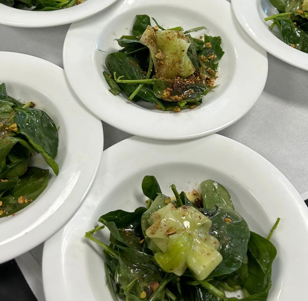 Image alt description