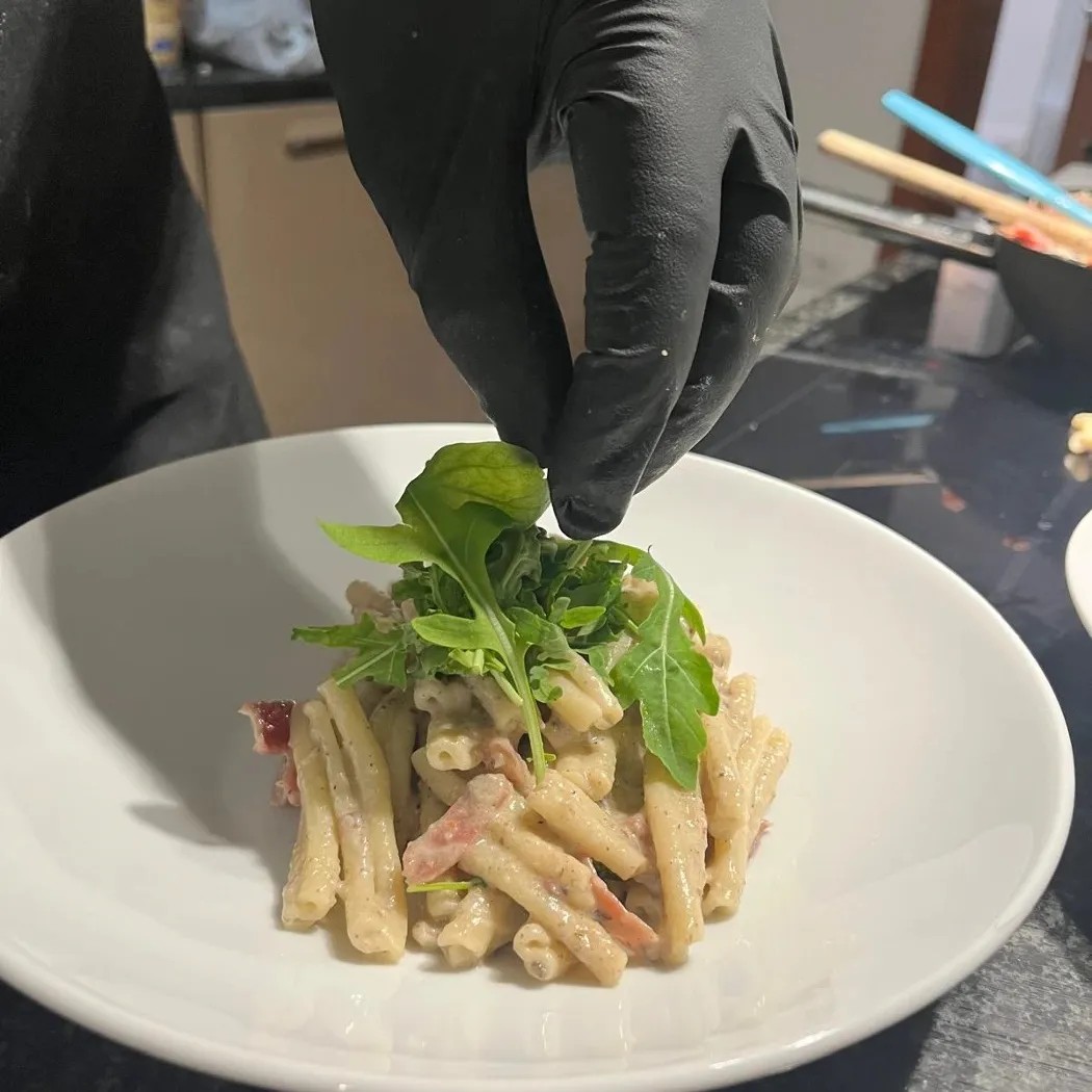 Image alt description