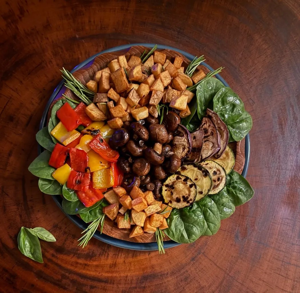 Image alt description