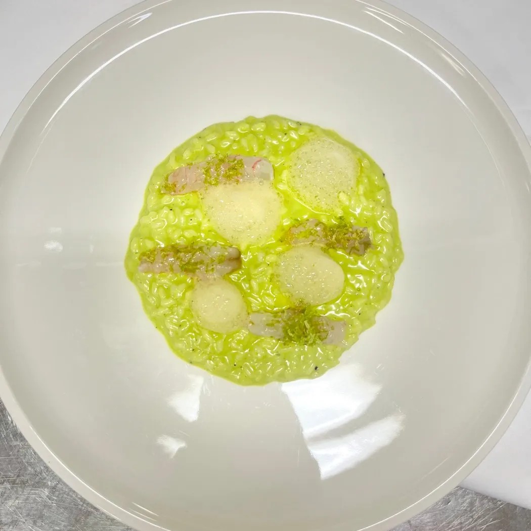 Image alt description