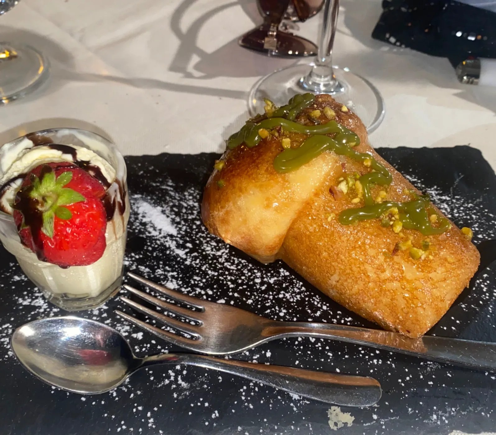 Image alt description