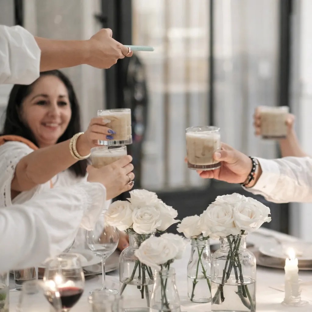 Image alt description